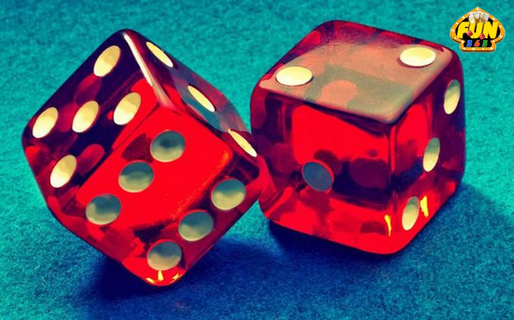 Những trò đỏ đen xoay quanh xúc xắc